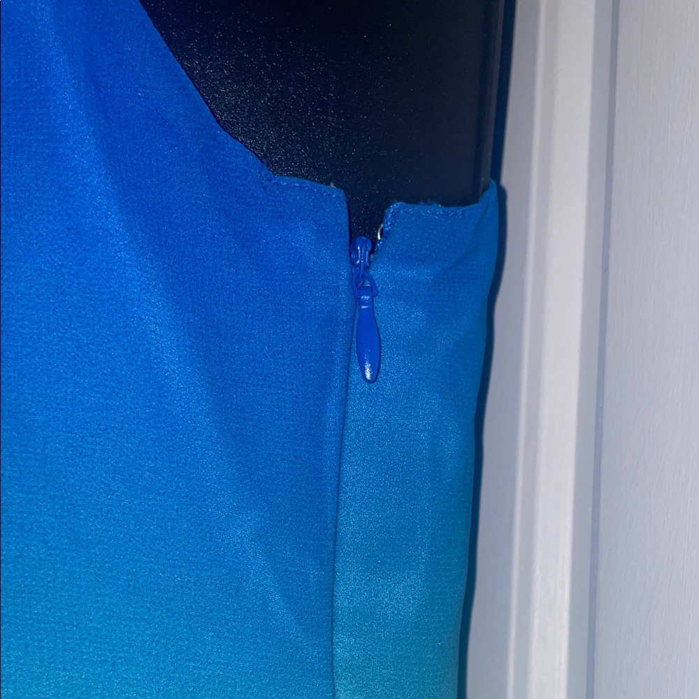 Lauren Ralph Lauren Gradient Blue and Yellow Halter Top - Picture 5 of 9